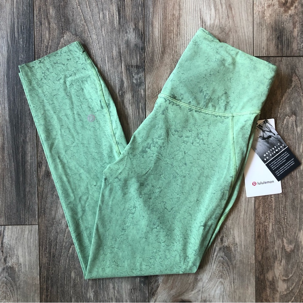 Lululemon Base Pace High-Rise 23” Crop Wash